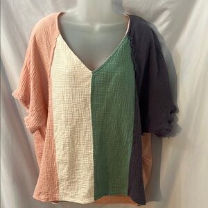 Umgee Womens Colorblock V-Neck Women's Top Size 1X Muted colors-blue green pink